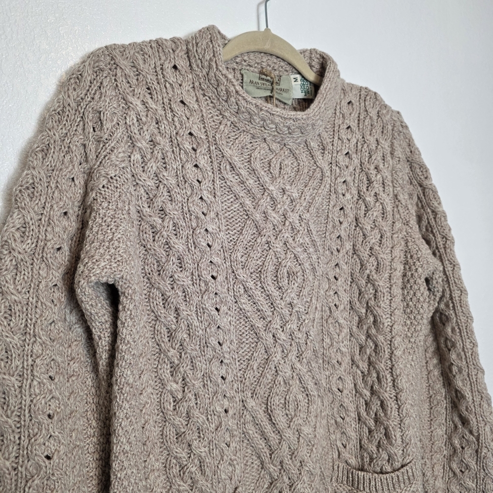 NWT Aran Craft 100% Merino Wool Fisherman Cableknit Front Pocket Sweater Size M - Picture 5 of 8